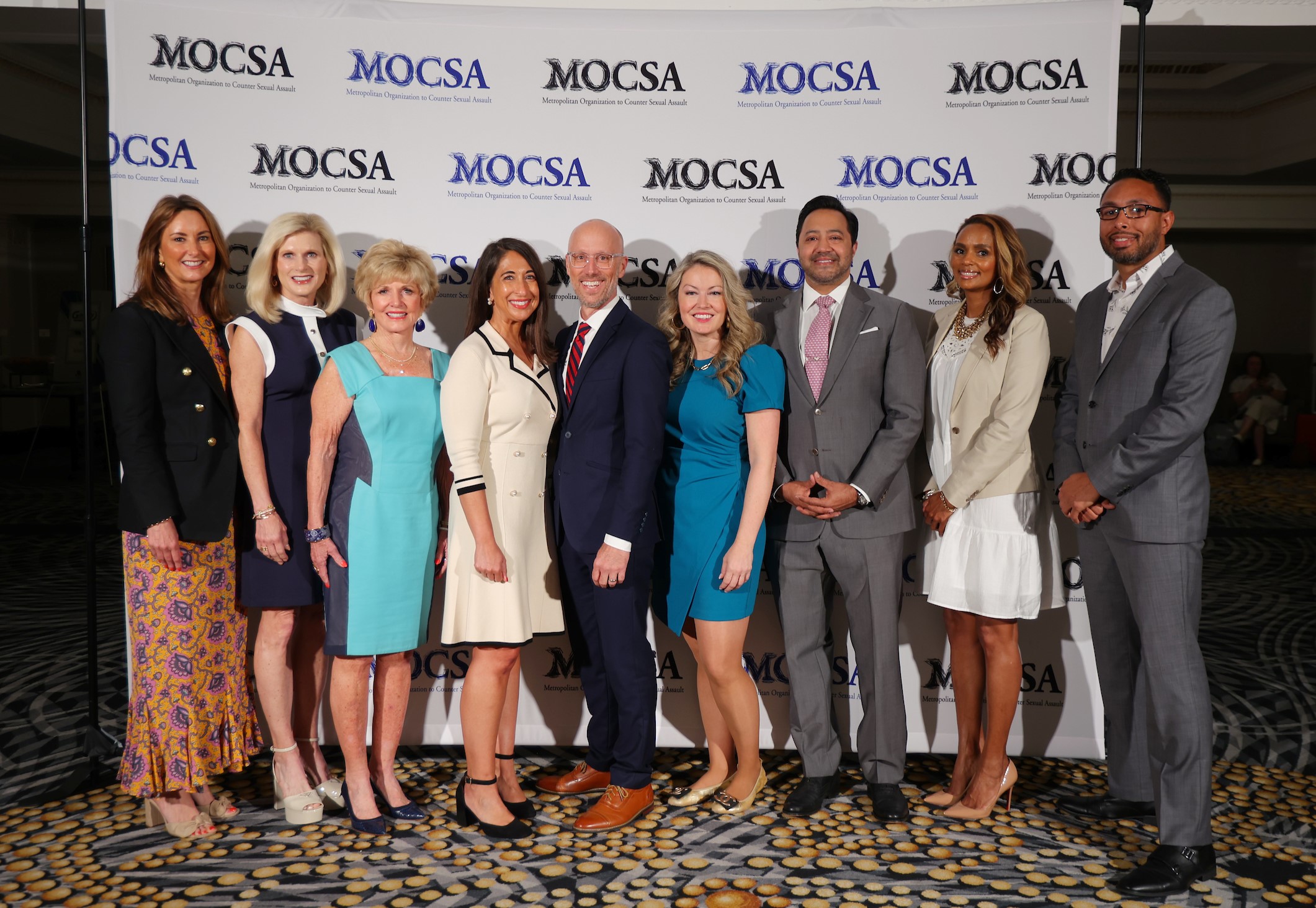 MOCSA President & CEO Julie Donelon, Honorary Chairs Heather Bortnick & Kathy Koehler, Community Support Committee Co-Chairs Leah & Arlan Vomhof, Holly Garber & Sujal Shah, Event Co-Chairs Monica Gray & Chris Gray.