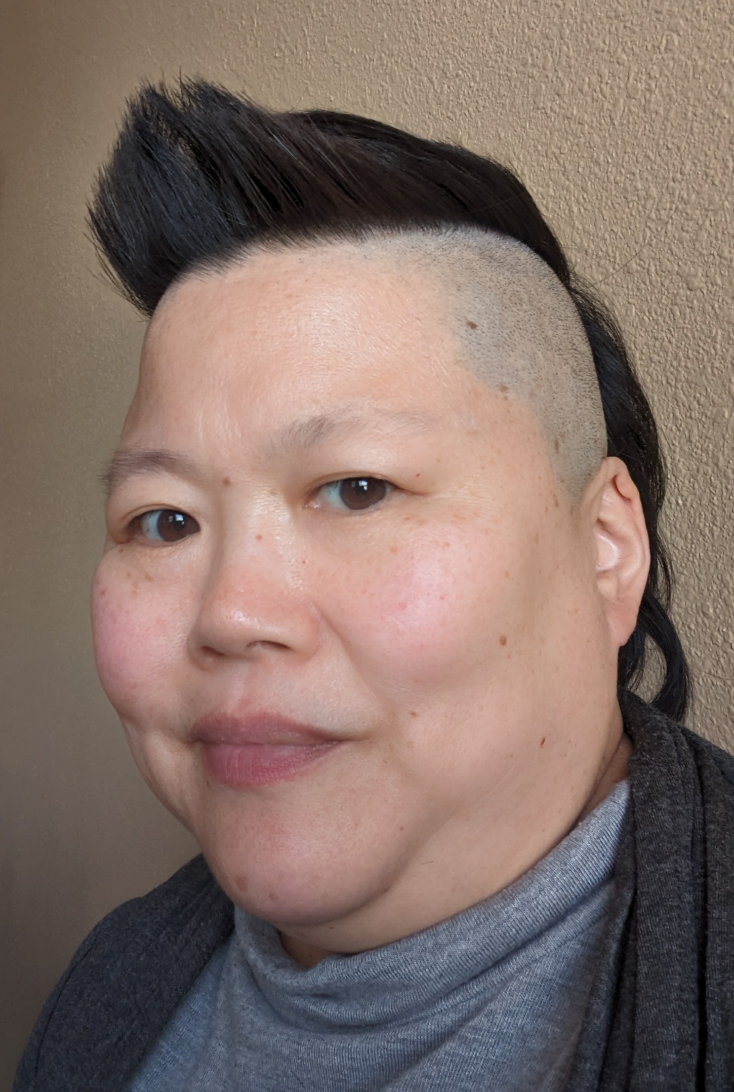 Headshot of MOCSA Volunteer Min Jung